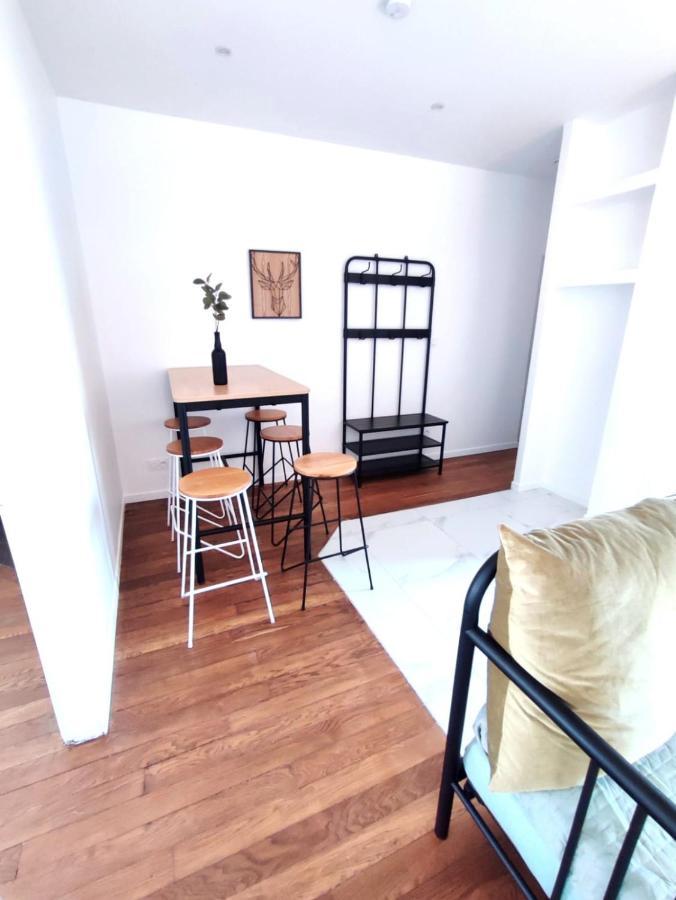 Appartement Hyper Centre De Montargis Bagian luar foto