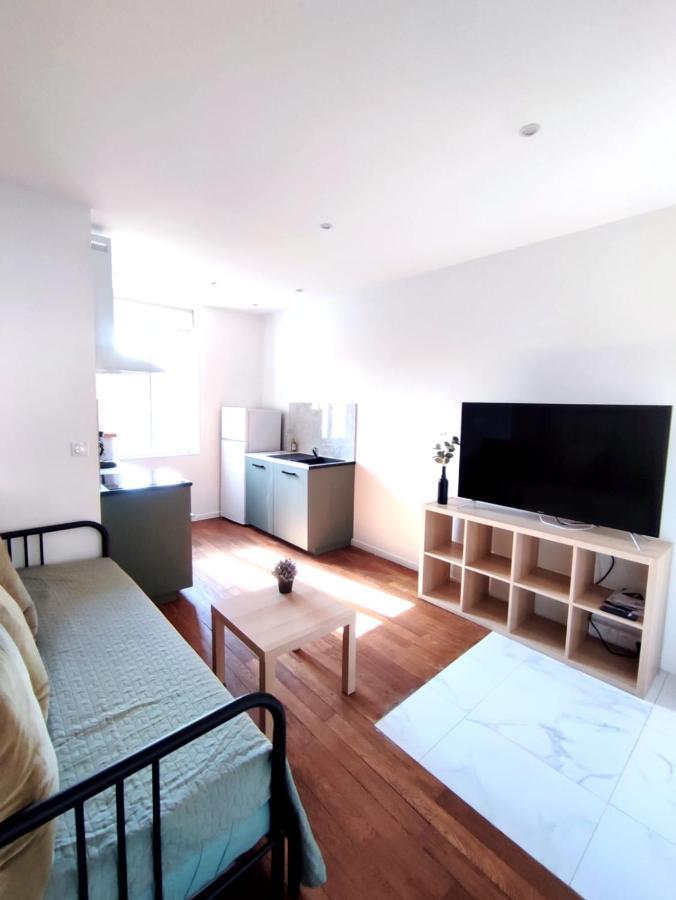 Appartement Hyper Centre De Montargis Bagian luar foto
